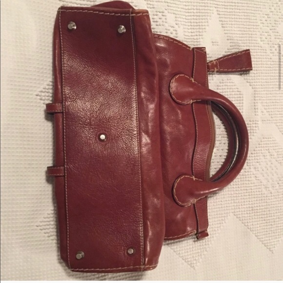 100% Authentic Chloe Edith Collection - Picture 3 of 3